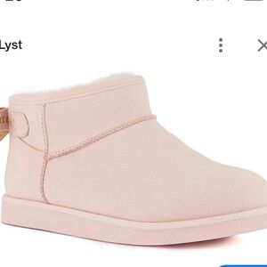 NWT Juicy Couture Pink Kelsey 2 Ugg Boots